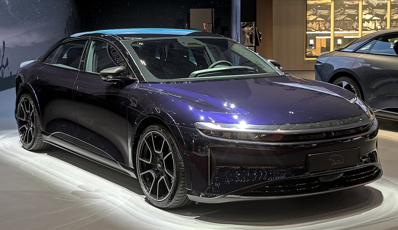 Lucid Air Sapphire vs Tesla Model S Plaid: The 200 MPH Hyper-Sedan Showdown
